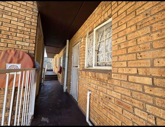 2 BEDROOM PROPERTY TO RENT IN KENMARE